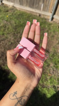Image 10 of Lip oils 