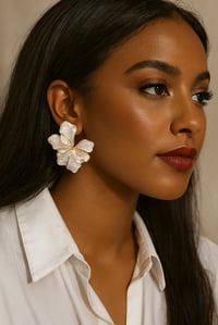 Image 1 of White Flower Stud Earrings