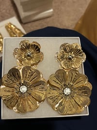Image 1 of Gold big flower