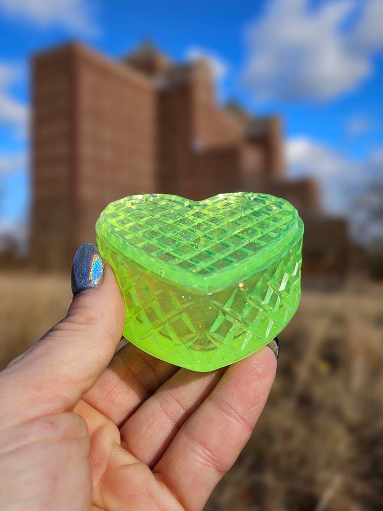 Image of Neon Green Heart Box