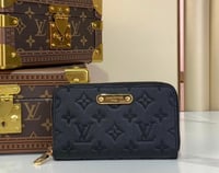 Image 1 of Lou small wallets (click to browse)