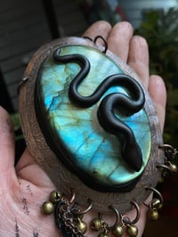 Image 5 of Empress statement piece 