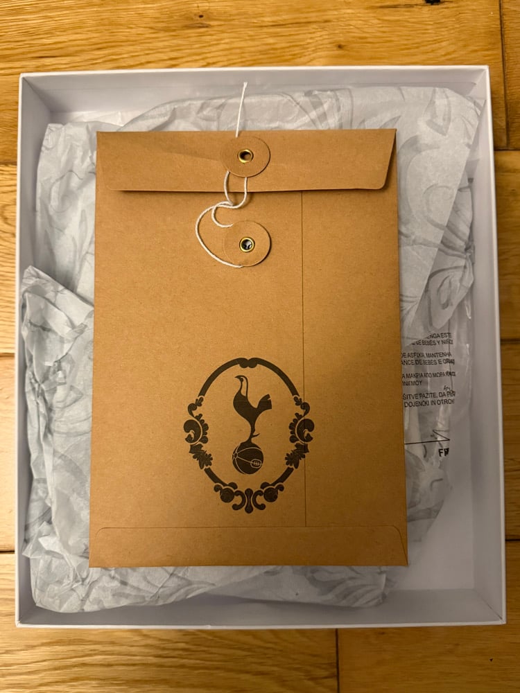 Image of BOXED Tottenham Hotspur 1901 Anniversary FA Cup Long Sleeve Shirt (M)