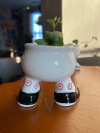 Image 2 of String of Hearts in Walking Legs Egg Cup BLACK (4 TOTAL)