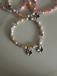 Image 7 of Pastel Beaded Tumbler Bracelet Stack – Pink, Teal & Floral Charm Cup Accessories Set