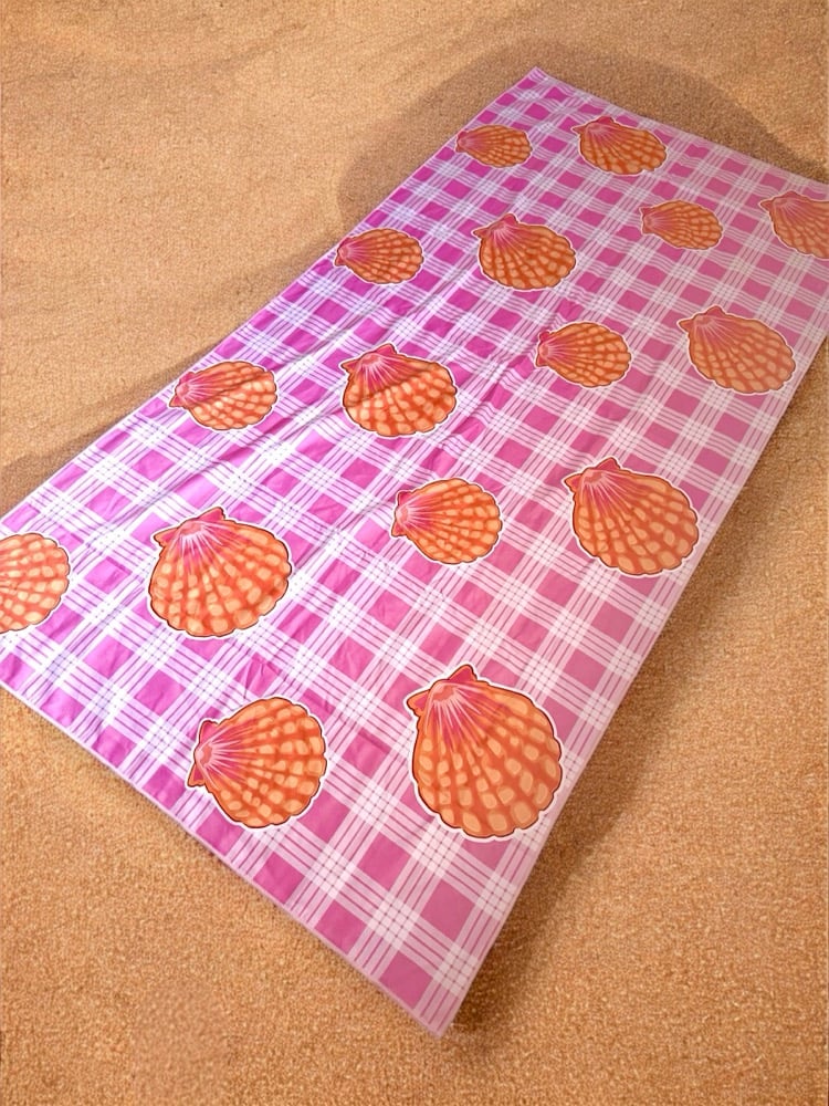Image of Sunrise Shell Microfiber Towel
