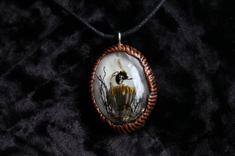 dead good dandelion and insect necklace Image 2