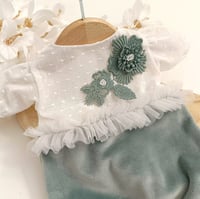 Image 3 of Newborn girls bodysuit Hariette | sage | white