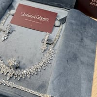 Image 1 of The Leona set