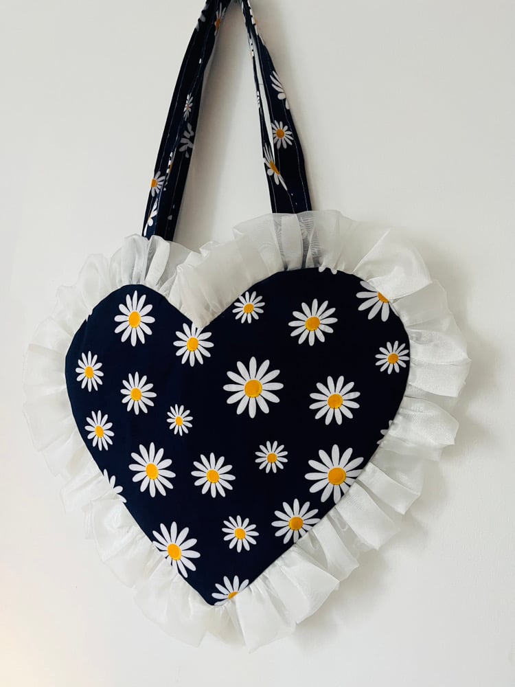 Image of 🌼 Daisy Heart Bag – Navy with White Ruffle Trim
