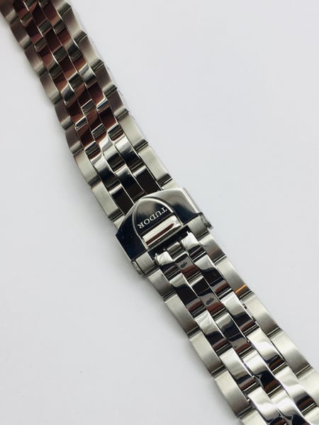 Image of STAINLESS STEEL GENTS WATCH STRAP,TUDOR,21mm,CURVE LUGS,NEW.(TU-1)