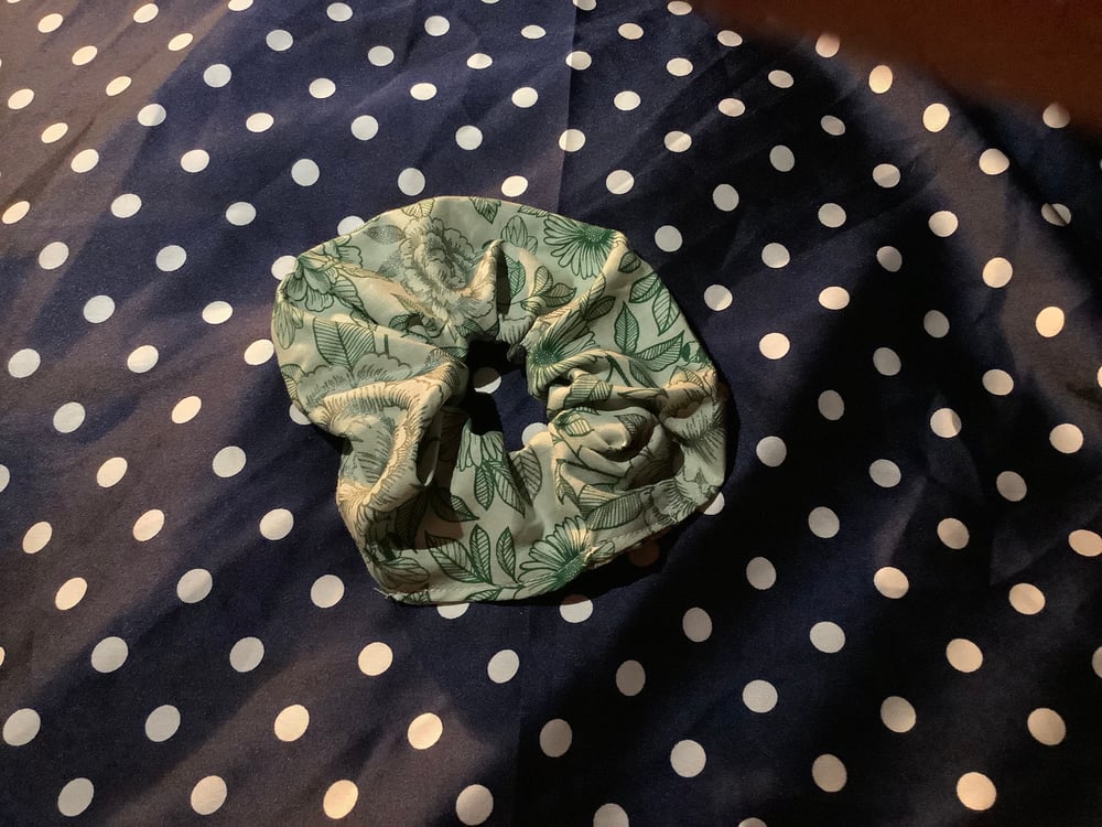 Image of Green floral Scrunchie/ Pillow