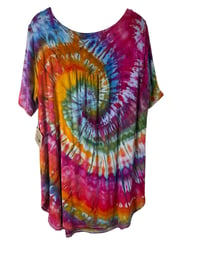 Image 8 of XL Luxe Knit Babydoll Top in Tropical Spiral Ice Dye