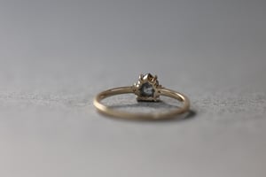 Image of 18ct gold heptagonal dark grey diamond trilogy ring (IOW196)
