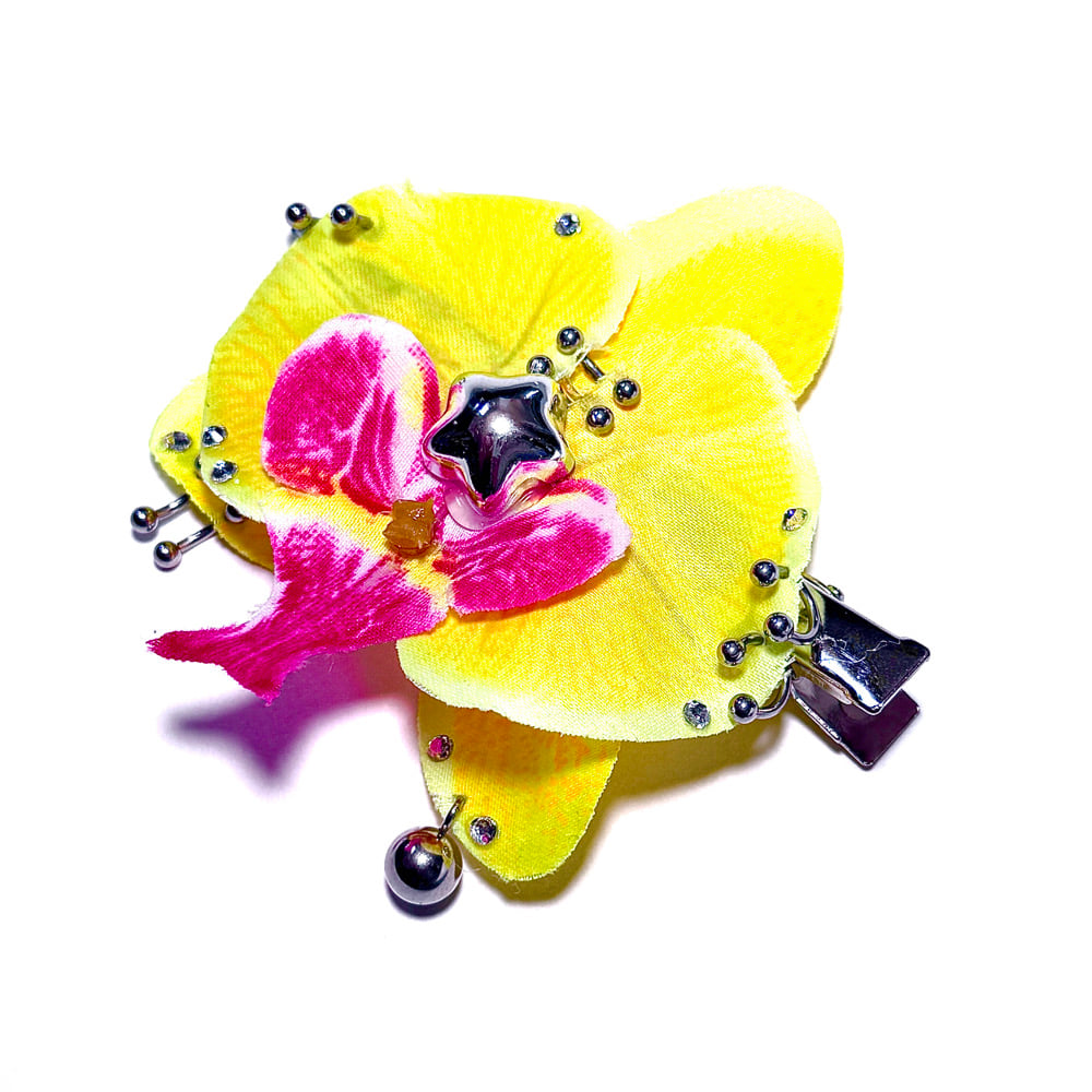Image of Pierced Orchid Single Clip