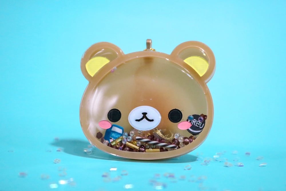 Image of  Bear Resin Shaker Keychain 