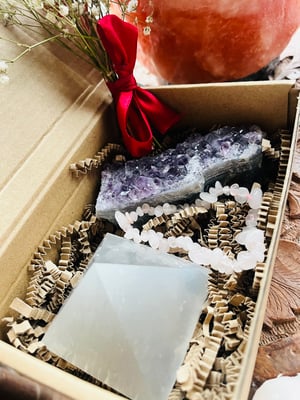 Image of Valentines Box 3