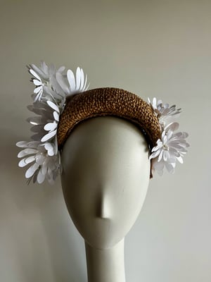 Image of Natural straw bandeau w white flowers 