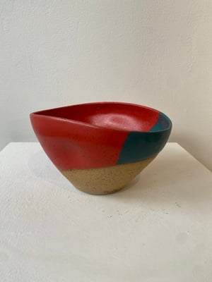 Sam Hewitt / Serving bowl 1B