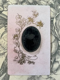 Image 3 of Trois petites photos colodion, bleu, rose et blanche, début 1900