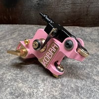 Image 2 of KOBRA IRONS LINER 02R 2026 PINK