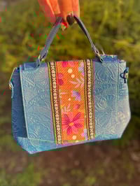 Image 1 of Mochila Azul