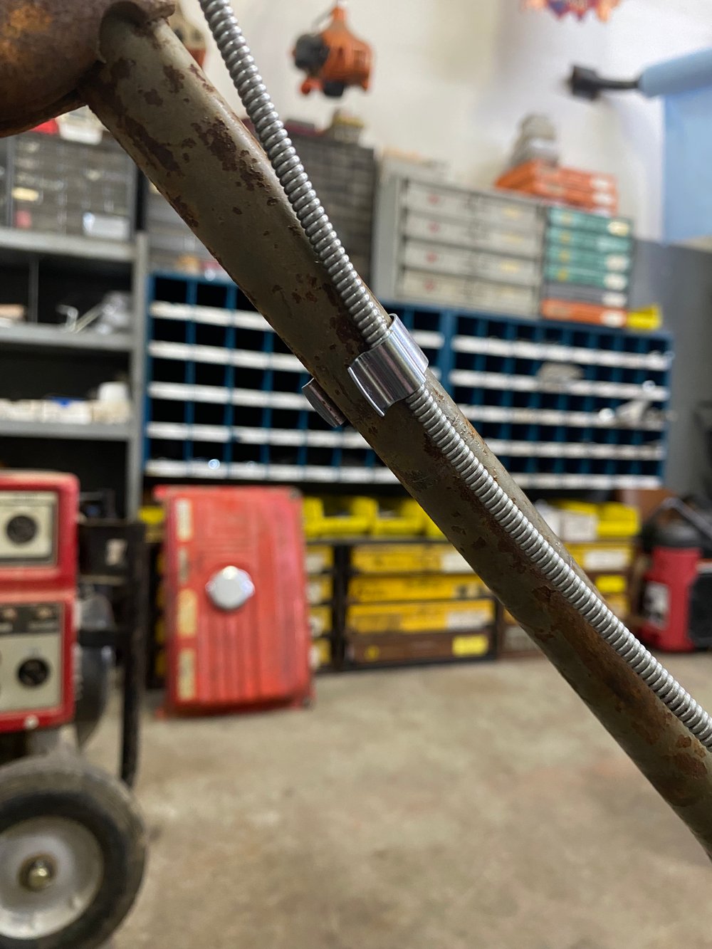 Vintage Metal Cable Straps! (7/8”)