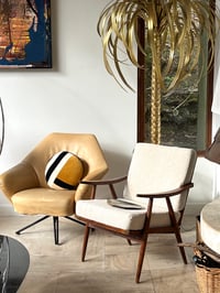 Image 5 of Fauteuil Boomerang bouclette crème