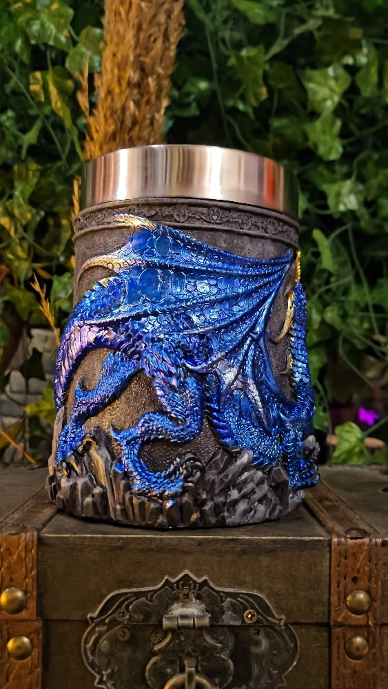 👑The Armored Kingdom Sapphire Blue Sentinel Dragon Mug