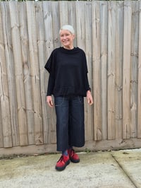 Image 1 of Squared Top-black 