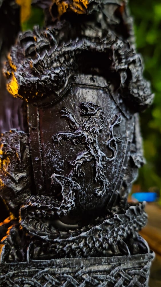 πThe Armored Kingdom Draconian Shield Guardian of the Realm Dragon Statue