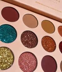 Image 2 of Xo Glam Palette
