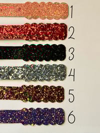 Scalloped 2.5 inch clips PAIRS