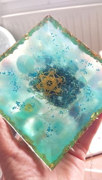Image 3 of Pyramide-veilleuse unique de Purification MARIE : Géométrie Sacrée au nombre d'Or✨️