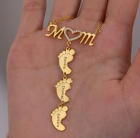 Image 2 of Mom Little Feet Name pendant