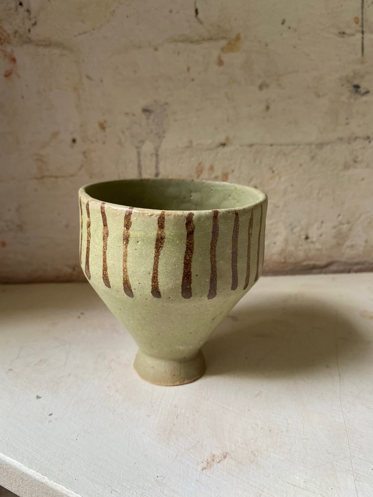 Green Beaker  Image 4
