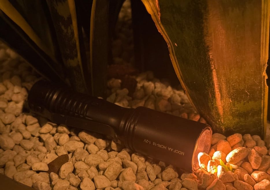 MDCF AA HCRI Flashlight 1800K | Kōsen Fine Flashlights