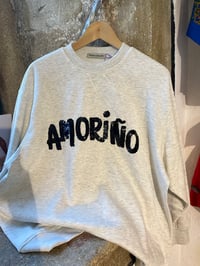 Image 4 of Suadoiro bordado a man. AMORIÑO GRIS. Talla S. En StOCK!