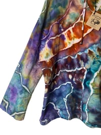 Image 3 of ♻️ UPCYCLED XXL Ladies Hoodie in Earthy Geode Ice Dye