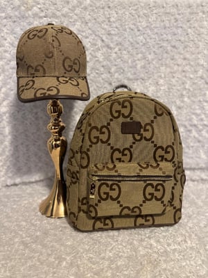 Image of Large Gorg girl backpack with hat