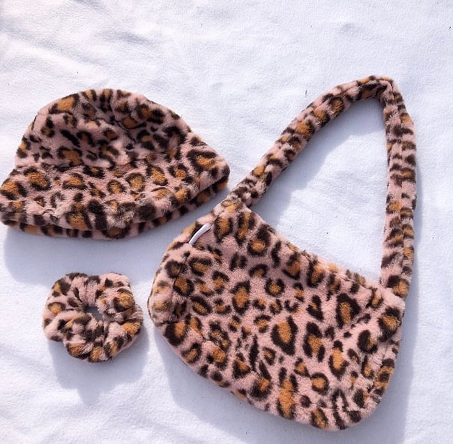 Plush leopard faux fur shoulder bag