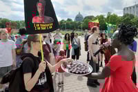 Image 3 of 1/36 Homage to the Streets: #LOVEWINS