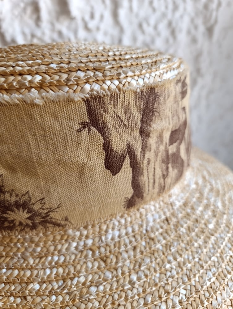Image of Cappello Pamela tesa e fascia Toile de Jouy