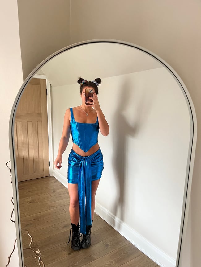 multiple colours* Alien wet look, foil outfit