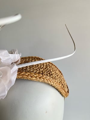 Image of Natural straw bandeau w silk flowers