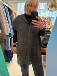 Image 11 of Daisy shirt, dark grey (one size)