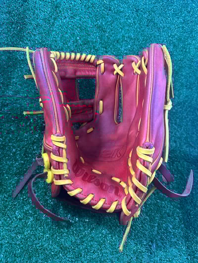 Image of Wilson A2K OA1 - Ozzie Albies Game Model 11.5