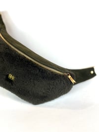 Image 1 of Banane Full Kaki