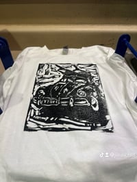 Image 1 of surf t shirt vwbug/bronco/chevy