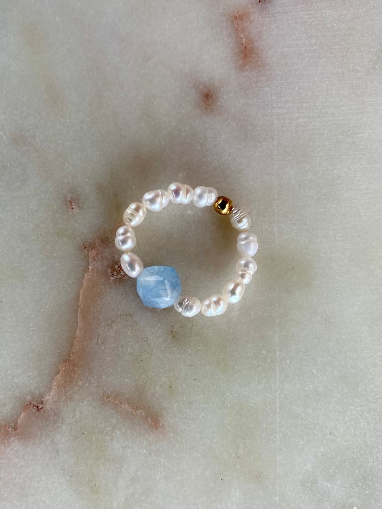 Image of Blue jade pearl ring